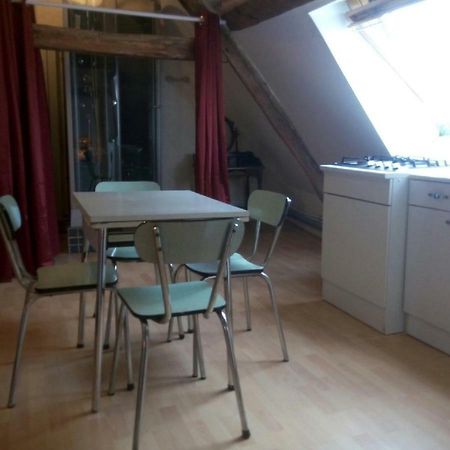 Studio Dans Un Cadre Champetre Moiry ภายนอก รูปภาพ