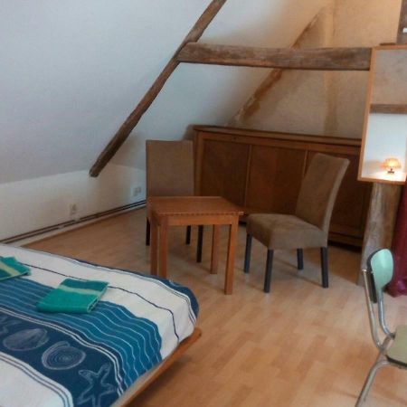 Studio Dans Un Cadre Champetre Moiry ภายนอก รูปภาพ