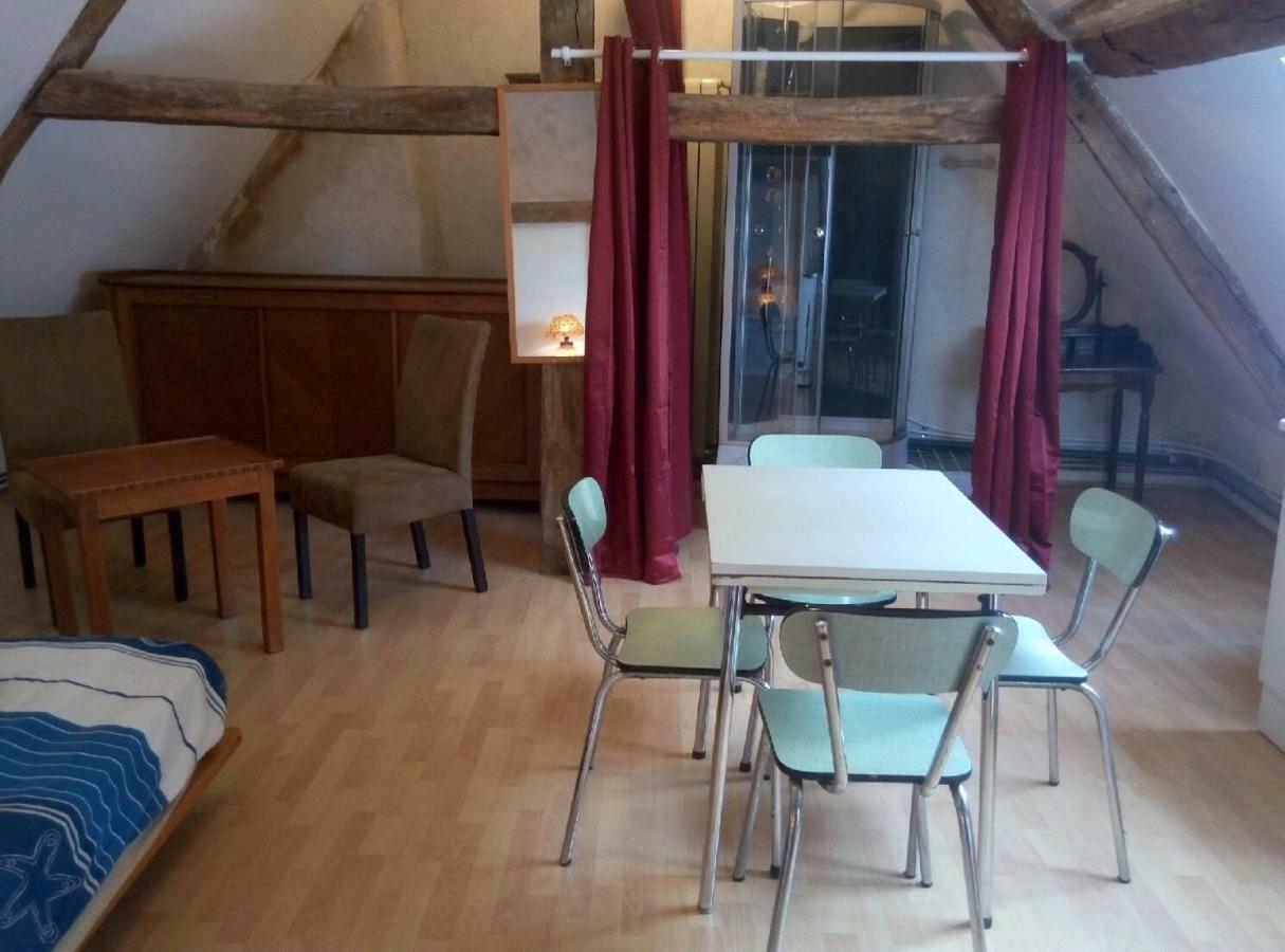 Studio Dans Un Cadre Champetre Moiry ภายนอก รูปภาพ