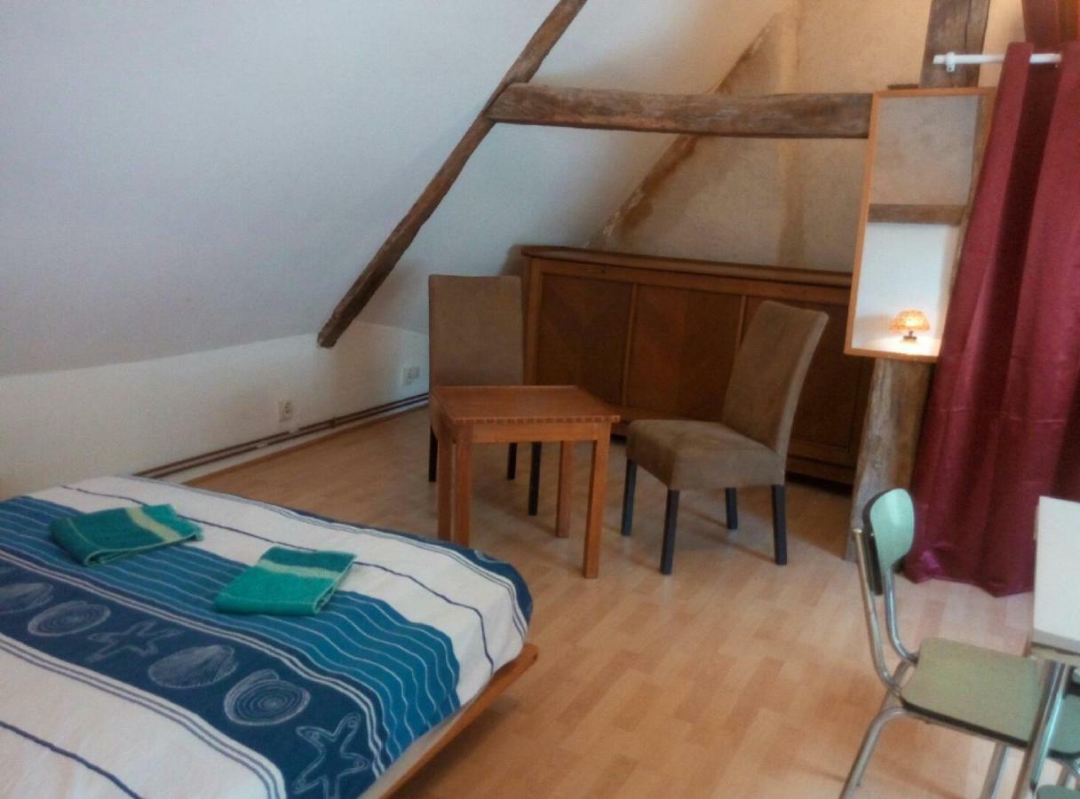 Studio Dans Un Cadre Champetre Moiry ภายนอก รูปภาพ